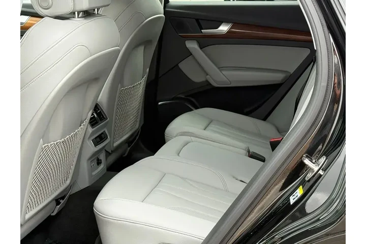 $31989 : Audi Q5 2022 AWD e quattro S image 9