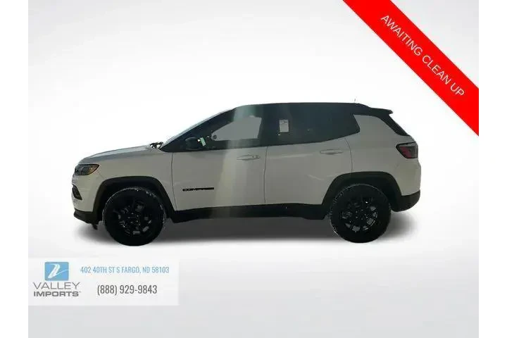 $24034 : Jeep Compass 2023 4x4 Latitu image 4