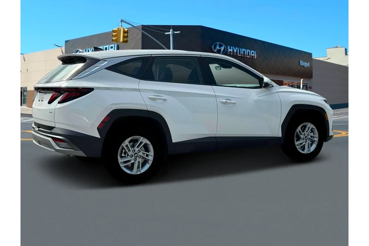 $27998 : Hyundai TUCSON 2025 AWD SE 4 image 8