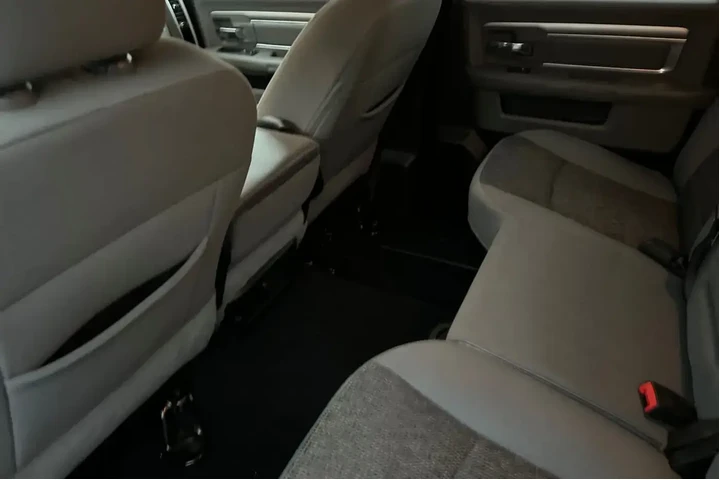 $20458 : Ram 1500 Classic 2019 4x4 Lo image 4