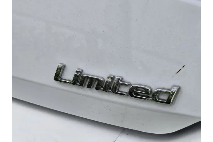 $21145 : Hyundai ELANTRA 2023 Limited image 9
