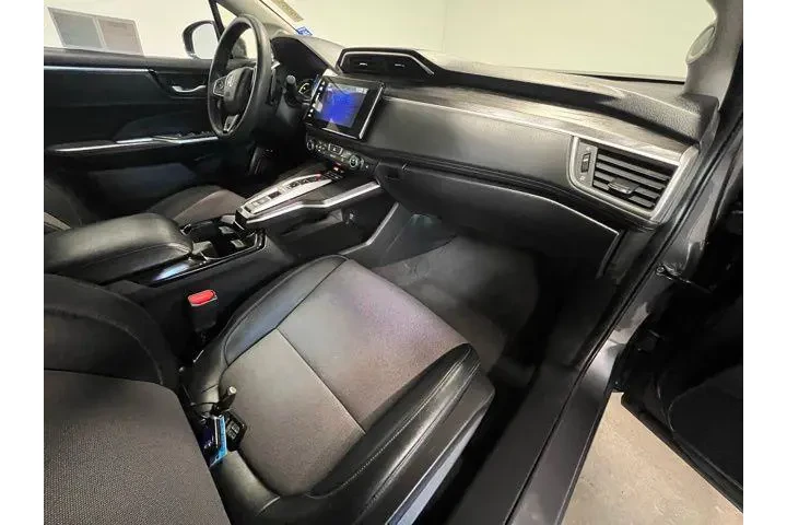 $16927 : Honda Clarity Plug-In Hybrid image 10