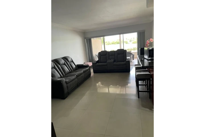$3150 : Townhouse  3 /2.5 image 6