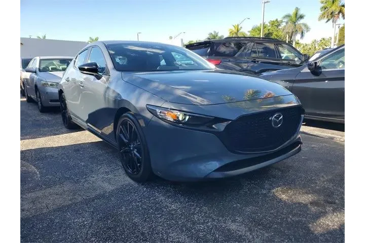 $24990 : Mazda Mazda3 Hatchback 2024 image 2
