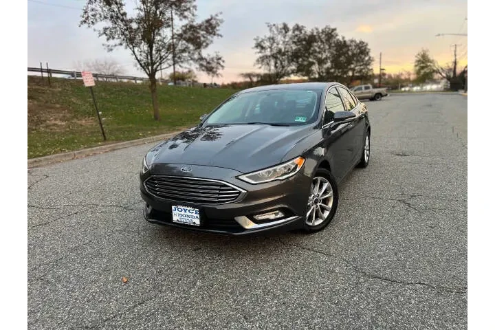 $8700 : 2017 Fusion image 2