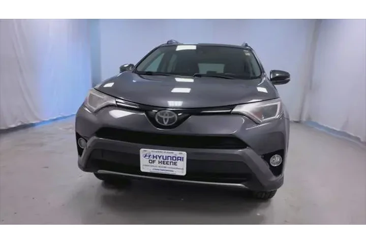 $21495 : Toyota RAV4 2018 AWD XLE 4dr image 3