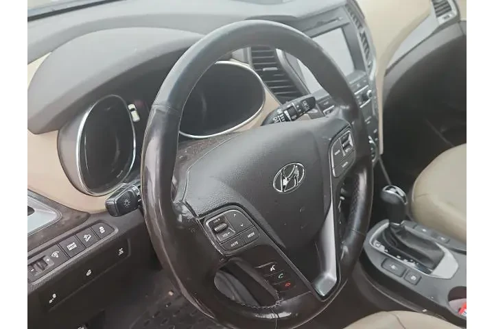 $14000 : Hyundai SANTA FE Sport 2017 image 2