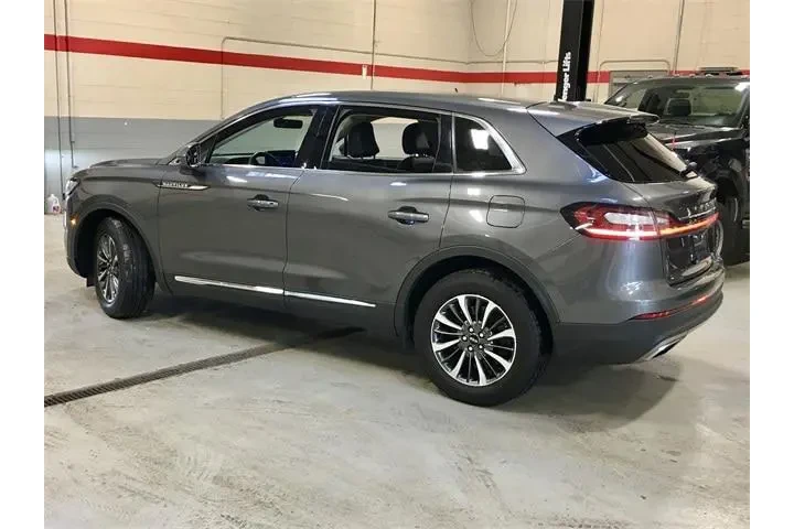 $30988 : Lincoln Nautilus 2022 AWD St image 2