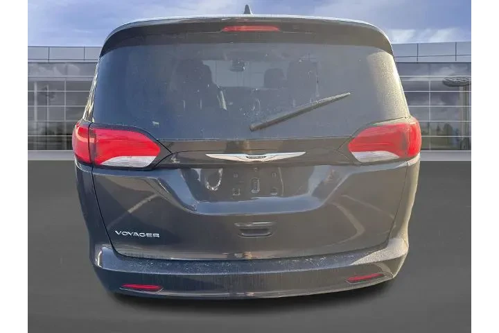 $21865 : Chrysler Voyager 2023 LX 4dr image 7