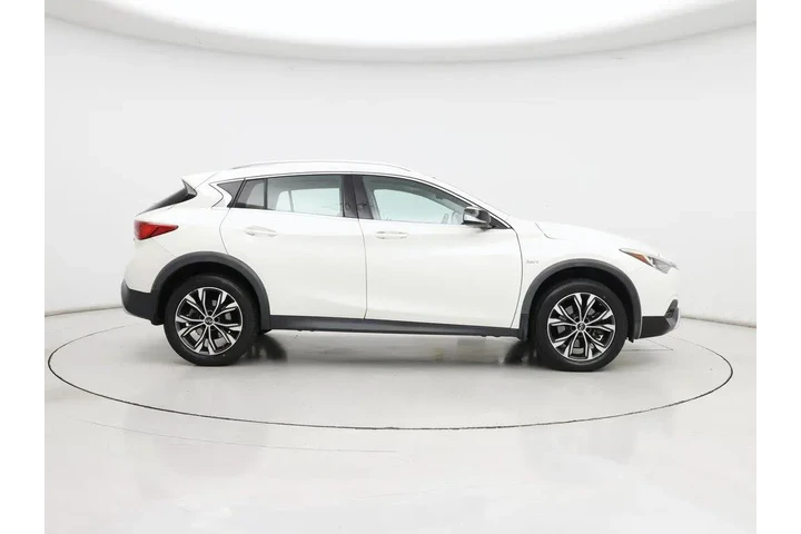 $14599 : INFINITI QX30 2018 AWD Luxe image 7
