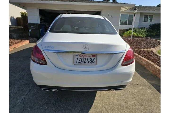 $23988 : Mercedes-Benz C-Class 2018 C image 7