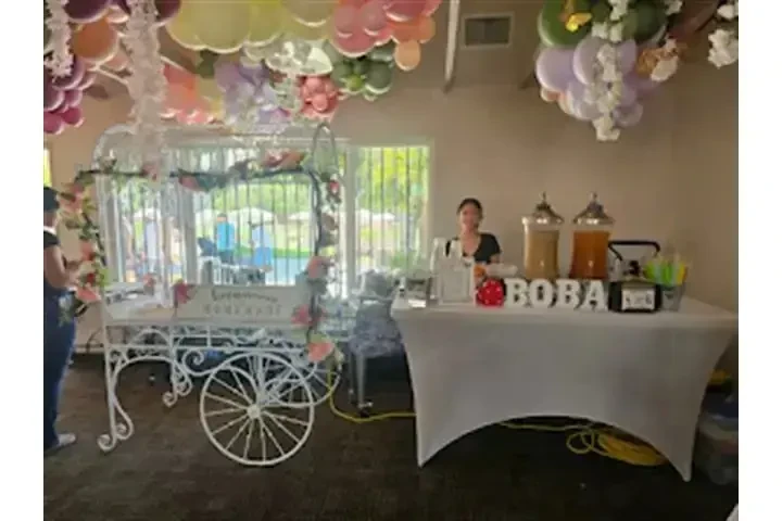 WAFFLES & BOBA TEA image 5