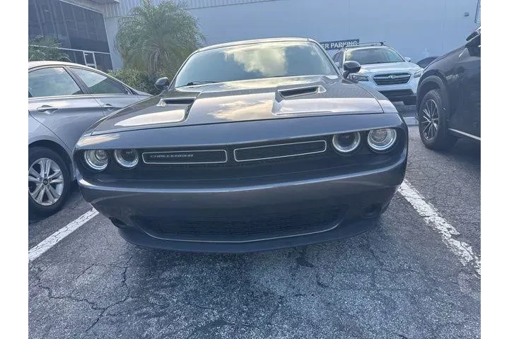 $13997 : Dodge Challenger 2018 SXT Pl image 2