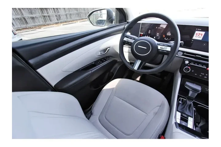 $25788 : Hyundai TUCSON 2025 SEL 4dr image 9