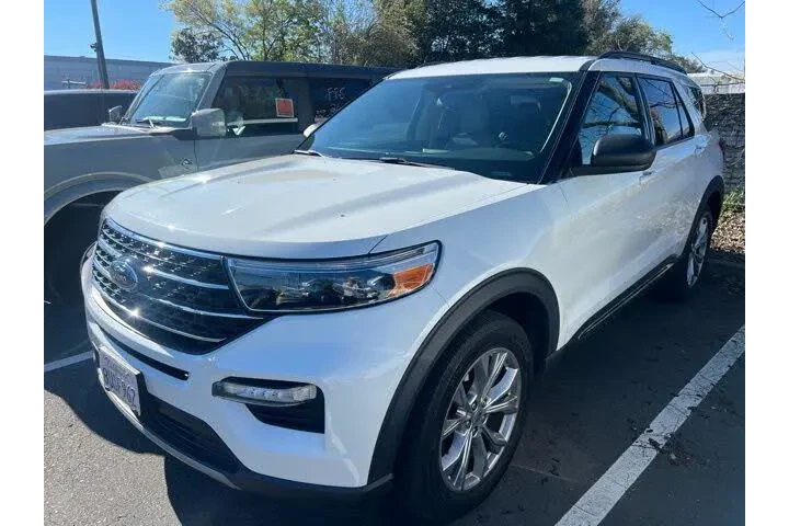 $28988 : Ford Explorer 2021 AWD XLT 4 image 1