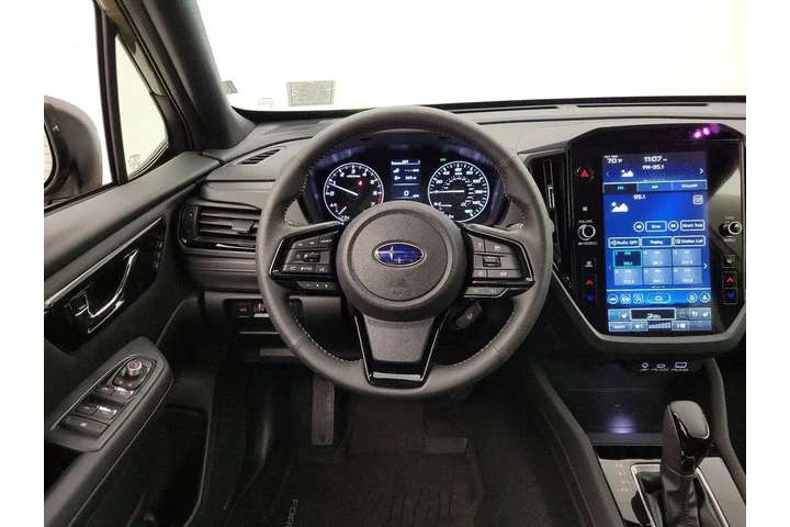 $38998 : Subaru Forester 2025 AWD Tou image 10