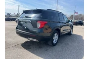 $32651 : Ford Explorer 2024 AWD XLT 4 thumbnail