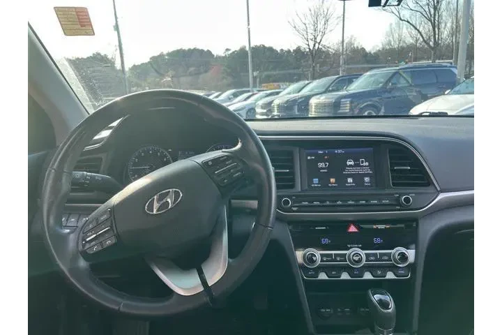 $11860 : Hyundai ELANTRA 2020 Value E image 7