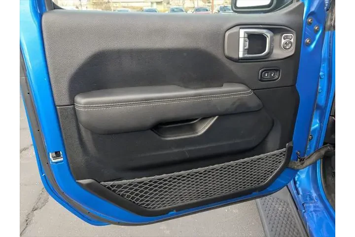 $37415 : Jeep Wrangler 2023 4x4 High image 9