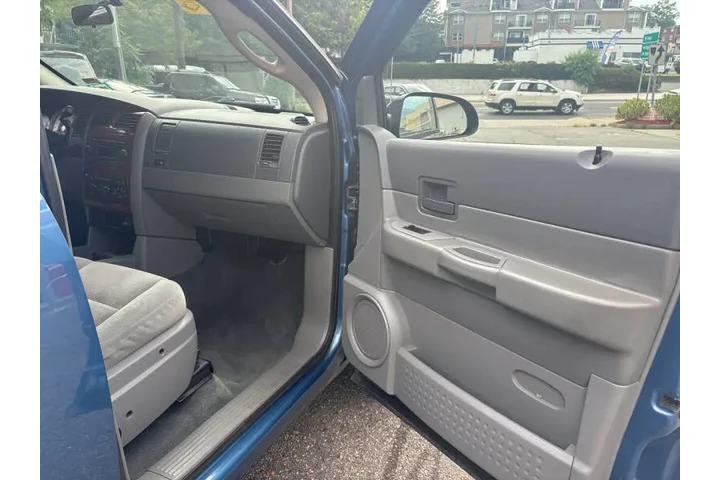 $5000 : 2005 Durango SXT image 8