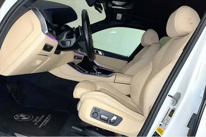 $26943 : BMW X5 2019 AWD xDrive40i 4d image 9