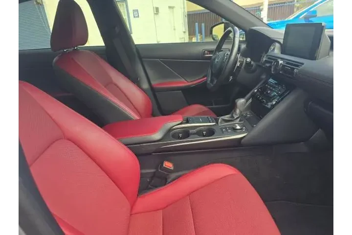 $35000 : Lexus IS 300 2023 4dr Sedan image 6