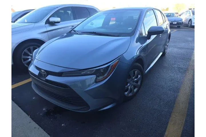 $19491 : Toyota Corolla 2024 LE 4dr S image 3