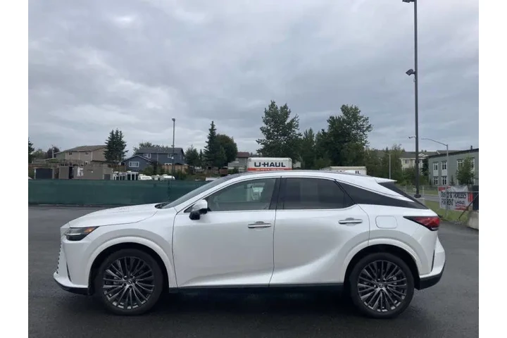 $57999 : 2023 RX 350 image 9
