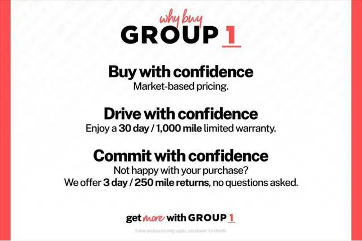 $26345 : Toyota Camry 2024 XLE 4dr Se image 2