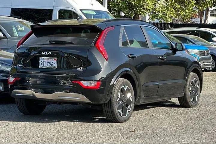 $20420 : Kia Niro EV 2024 Wind 4dr Cr image 4