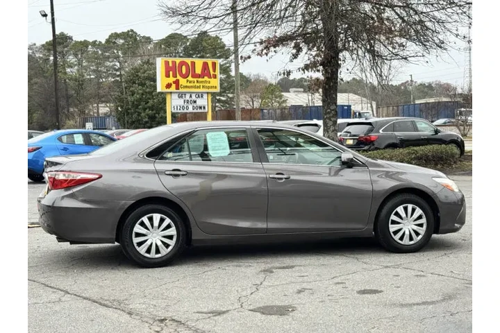 2015 Camry LE image 5