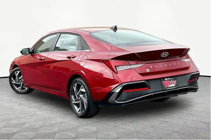 $26070 : Hyundai ELANTRA 2025 SEL Con image 4