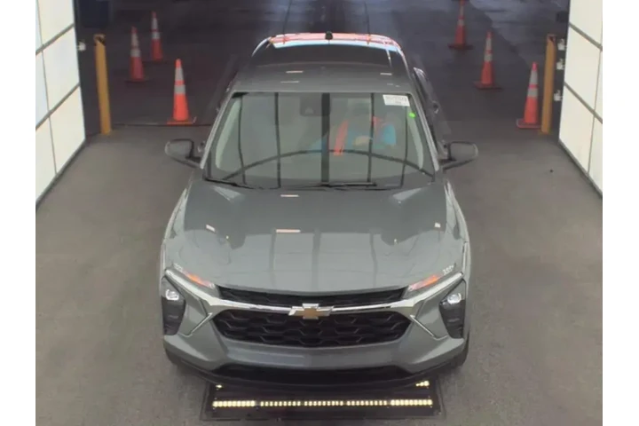 $16490 : Chevrolet Trax 2024 LS 4dr C image 2