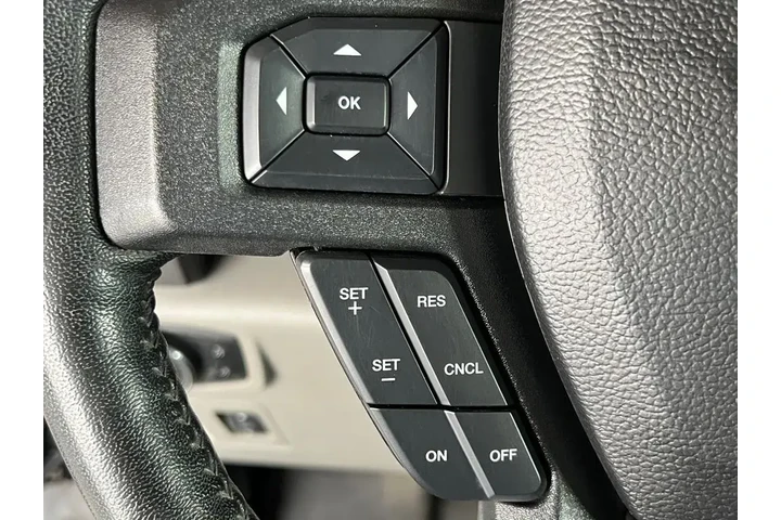 $28500 : Ford F-150 2020 4x4 XL 4dr S image 6