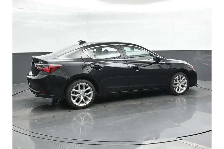 $23977 : Acura ILX 2022 4dr Sedan image 2