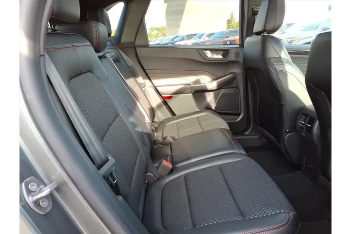$31459 : Ford Escape 2024 AWD ST-Line image 7