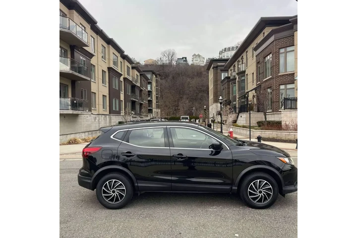 $10500 : 2019 NISSAN ROGUE SPORT S SPO image 6