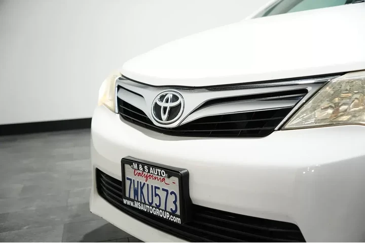 $15776 : 2013 Camry image 3