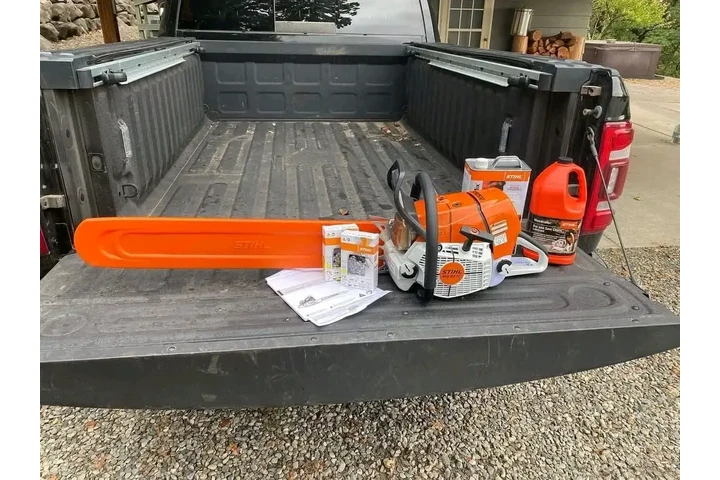 $250 : Chainsaws For Sale image 6