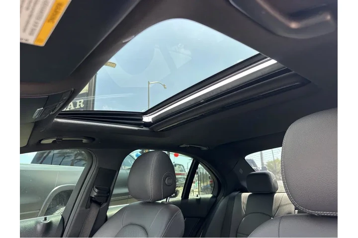 $19777 : 2019 C 300 Sedan image 8