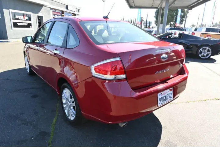 $4998 : 2011 Focus SEL image 8