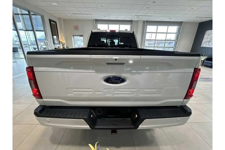 $39946 : Ford F-150 2022 4x4 XLT 4dr image 4