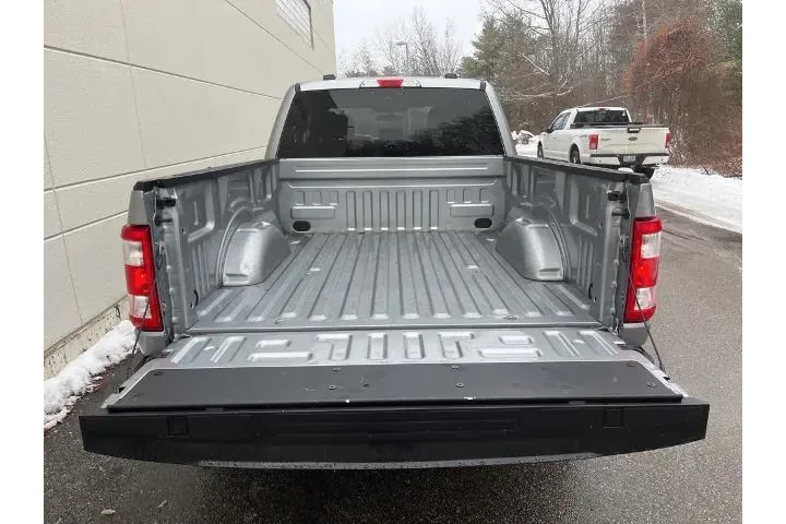 $29500 : Ford F-150 2021 4x4 XL 4dr S image 8