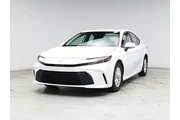 $26998 : Toyota Camry 2025 LE 4dr Sed thumbnail