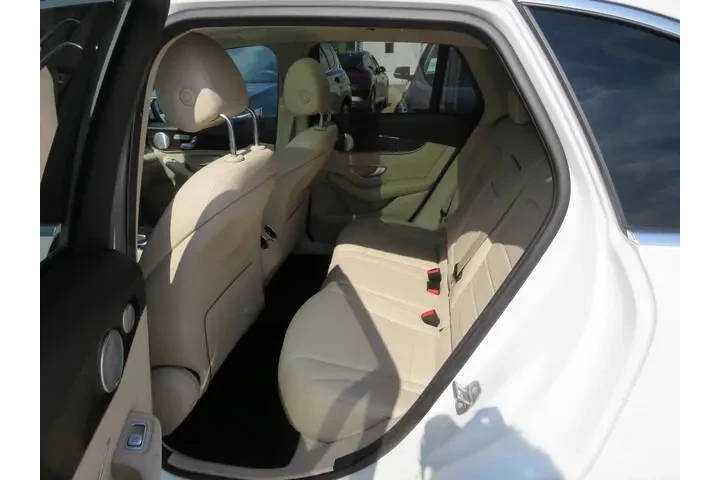 $33491 : Mercedes-Benz GLC 2020 GLC 3 image 6