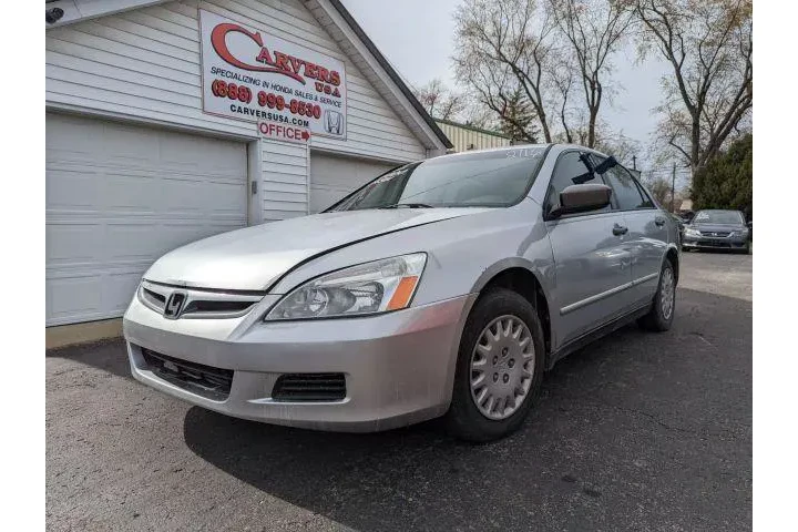 $4400 : Honda Accord 2003 DX 4dr Sed image 1