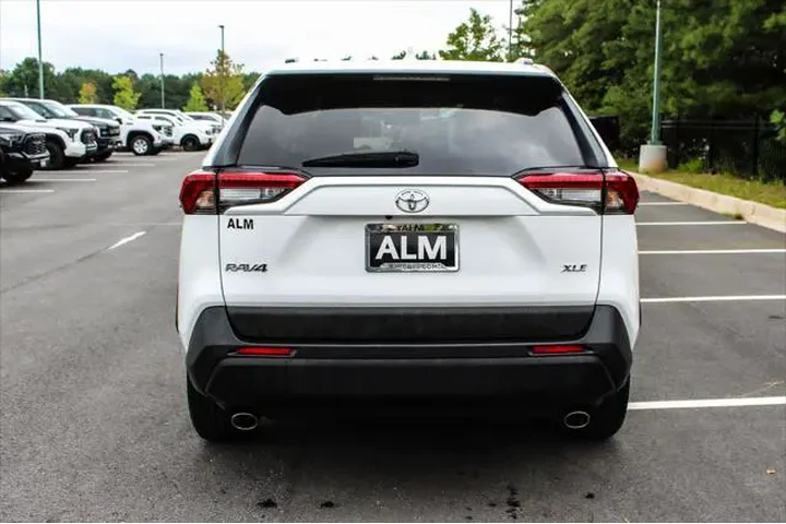 $24920 : Toyota RAV4 2024 XLE 4dr SUV image 9