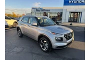 $24735 : Hyundai VENUE 2026 SEL 4dr C thumbnail
