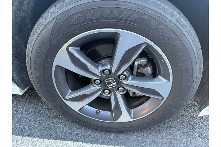 $22135 : Honda Odyssey 2018 Touring 4 image 4