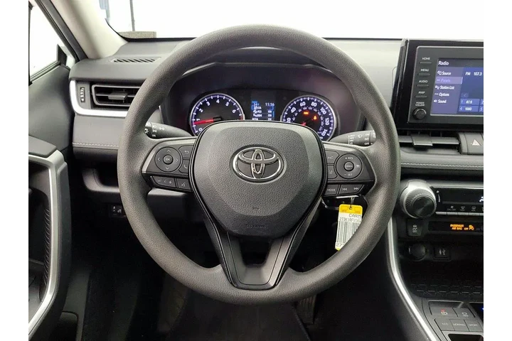 $24998 : Toyota RAV4 2019 LE 4dr SUV image 10